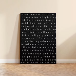 Puede incluir: Póster de tipografía en blanco y negro con el texto "Lorem ipsum dolor sit amet, consectetur adipiscing elit, sed do eiusmod tempor incididunt ut labore et dolore magna aliqua. Ut enim ad minim veniam, quis nostrud exercitation ullamco laboris nisi ut aliquip ex ea commodo consequat. Duis aute irure dolor in reprehenderit in voluptate velit esse cillum dolore eu fugiat nulla pariatur. Excepteur sint occaecat cupidatat non proident, sunt in culpa qui officia deserunt mollit anim id est laborum."