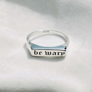 Gammal engelsk initialring, gotisk stil namnring, personlig ring, anpassad initialring, 925 sterlingsilverring för män och kvinnor Bar Signetring