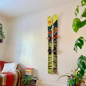 Indoor ski rack