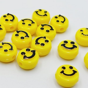 10 Smiley Beads - Yellow - Emoji Smile Charms - (Smiley emoticon pictogram retro newbeat acid symbol gift) - D52B