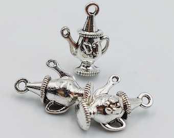 2 pingentes de conector para bule de chá em tom prateado - (pote tradicional para chá com pingente de conexão de decoração de borboleta pequena) - G3B
