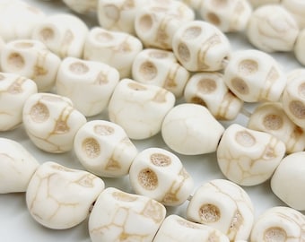 Weiße Schädel Perlen auf Schnur (Ca. 38 Stück - Howlith) - Synthetischer Edelstein Kristall halloween Schädel Form Schmuck Handwerk Zubehör - E5