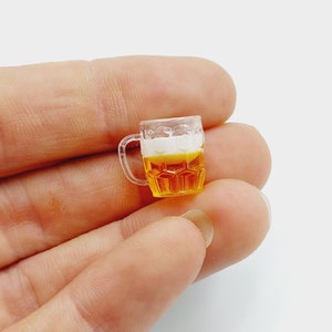 2 breloques miniatures en verre à bière Imitation micro-tasse, pinte d'ornement, accessoires pour maison de poupée, décorations, cadeau, boisson G50B image 3