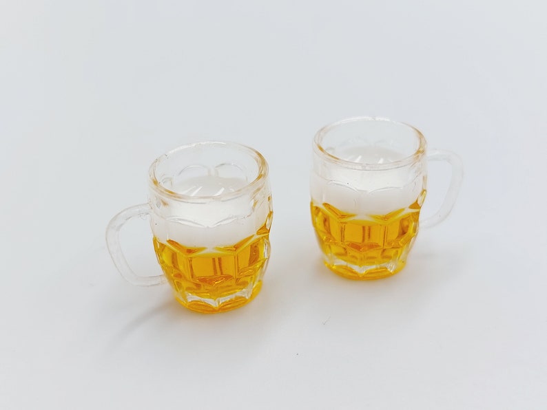 2 breloques miniatures en verre à bière Imitation micro-tasse, pinte d'ornement, accessoires pour maison de poupée, décorations, cadeau, boisson G50B image 2