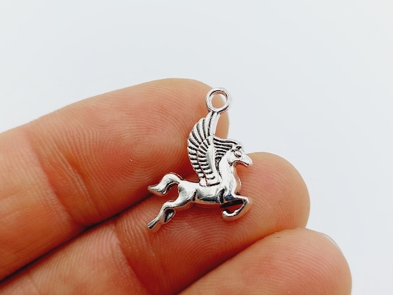 Horse charms for jewelry making deals