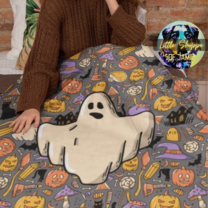 Ghost Halloween Velveteen Plush Blanket Halloween ghost gift Spooky season Spooky vibes warm cute autumn blanket fuzzy blanket soft blankets