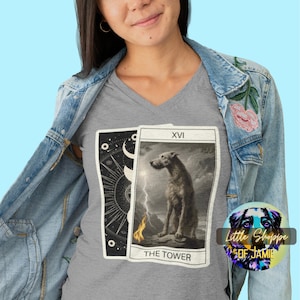 Irish Wolfhound tarot Halloween t-shirt chien amoureux cadeau sorcellerie cadeaux lecteur de tarot cadeaux Tour carte de tarot wiccan chemise divination cadeau psychique