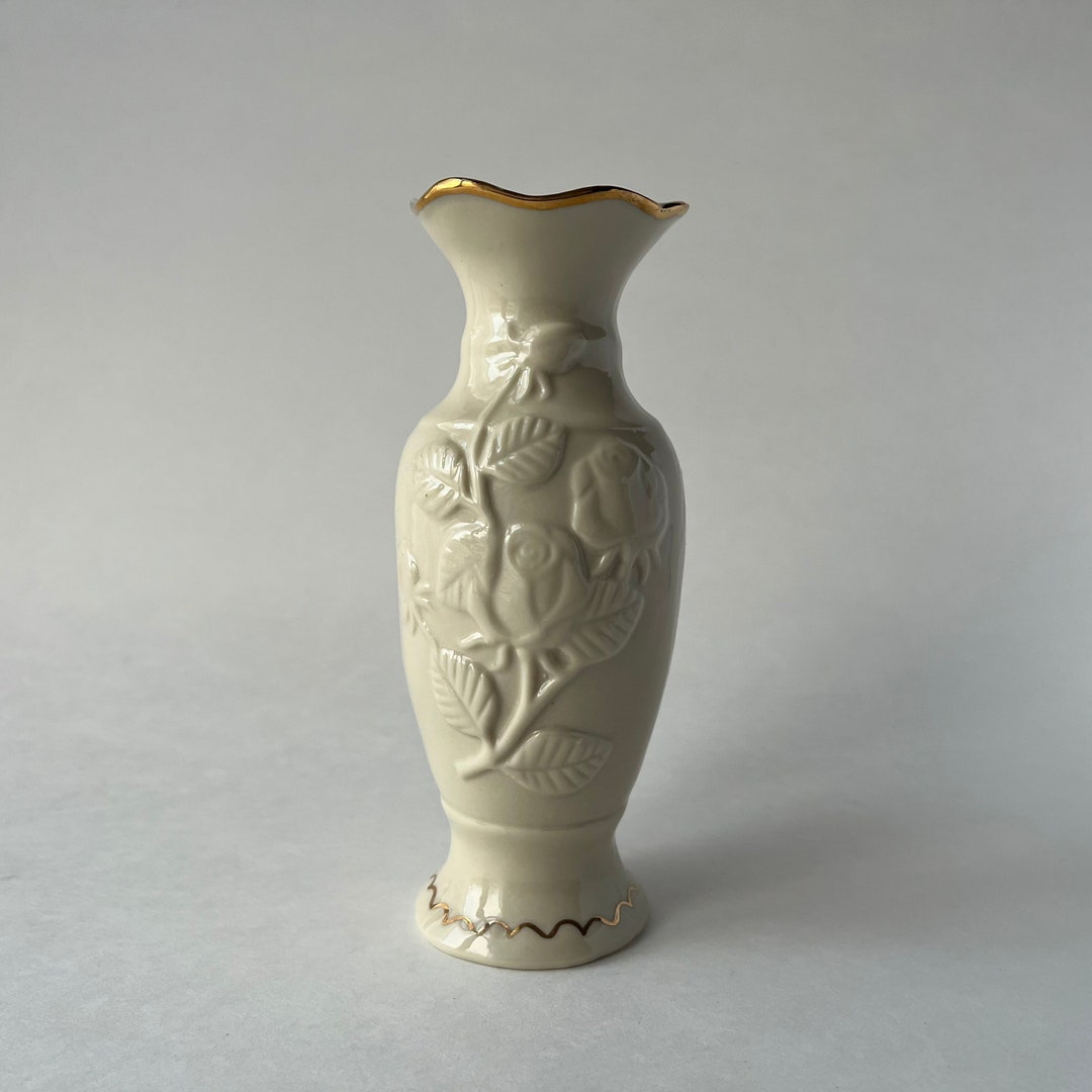 Vintage Lenox Bud Vase, Retro Cream Colored Vase With Gold Trim
