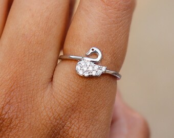 Sterling Silver White Topaz Swan Ring/ Engagement Ring/ White Topaz Swan Ring/ 6 3/4 US 925 Sterling Silver Ring/ Minimalist Swan Ring