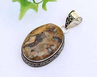 Wave Jasper Necklace/ Wave Jasper Pendant/ Silver Plated Pendant/ Vintage Pendant/ Large Wave Jasper Pendant/ Big Wave Jasper Necklace