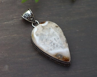 Botswana Agate Pendant/ Botswana Agate Necklace/ Silver Plated Pendant/ Vintage Botswana Agate Pendant/ Large Agate Pendant/ Big Pendant