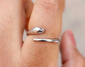 Sterling Silver Black Topaz Ring/ Engagement Ring/ Black Topaz Ring/ 6 1/2 US 925 Sterling Silver Solitaire Ring/Snake Band Ring