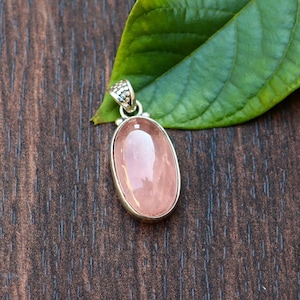Gorgeous Rose Quartz Pendant/925 Sterling Silver Pendant/Rose Quartz Necklace/Rose Quartz Silver Pendant/Pink Quartz Pendant/Quartz Pendant