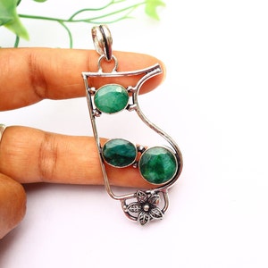 Green Emerald Pendant/ Emerald Necklace/ Silver Plated Pendant/ Synthetic Green Emerald Pendant/ Gemstone Pendant/ Green Emerald Jewelry image 4