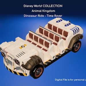 Op de afbeelding: Een speelgoedreplica van de Dinosaur Ride Time Rover uit Disney World's Animal Kingdom. Het voertuig is voornamelijk gebroken wit met bruine en zwarte accenten, met rijen bruine stoelen en blauwe strepen. De tekst "Disney World COLLECTION" is inbegrepen.