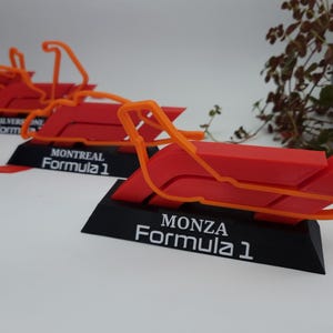 Personalized Formula 1 decorative Sign with Custom track & track name, Formula one race, F1 racing, formula gift for him/her, f1 grand prix