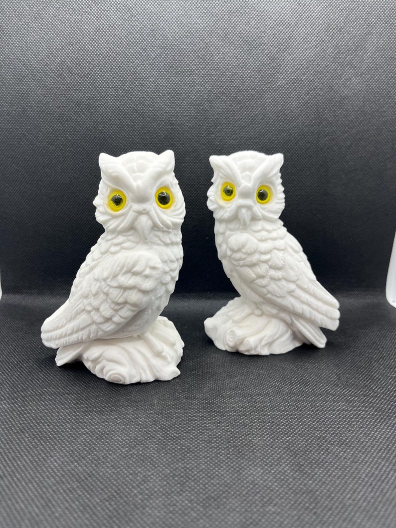Vintage White Italian Alabaster Owls Yellow Eyes Figurines , Pair of 2 , MCM, vintage figurine