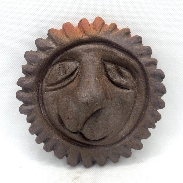 Arte de pared con cabeza de león de cerámica de arcilla de mediados de siglo para colgar en la pared