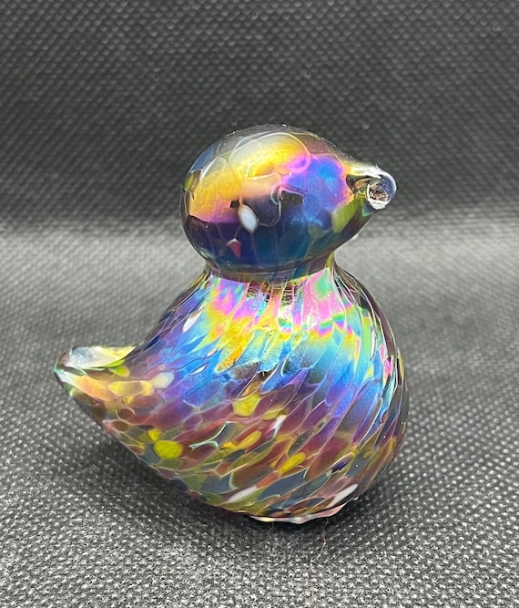 Authentic Ron Hinkle hand blown iridescent art glass bird or duck figurine West Virginia