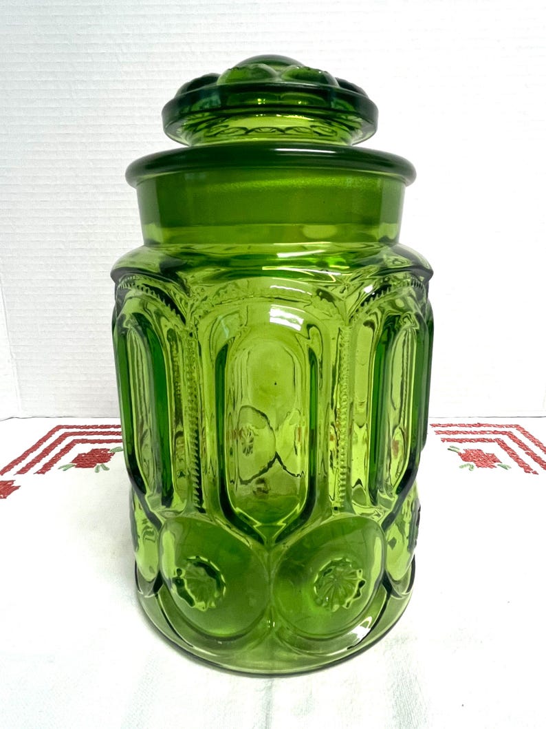 Vintage L.E. Smith Glass green Moon and Stars large canister with matching lid, vintage glassware from the 1940s
