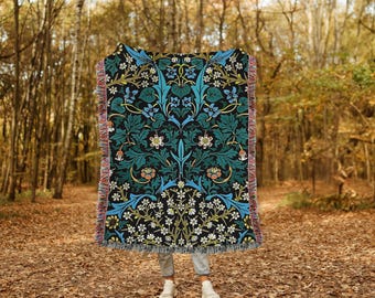William Morris Woven Blanket: Cottagecore Botanical Throw