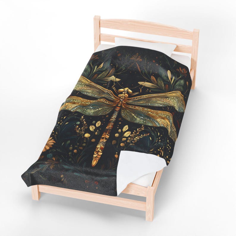 Dragonfly Velveteen Plush Blanket: Elegant Nature Home Decor image 7