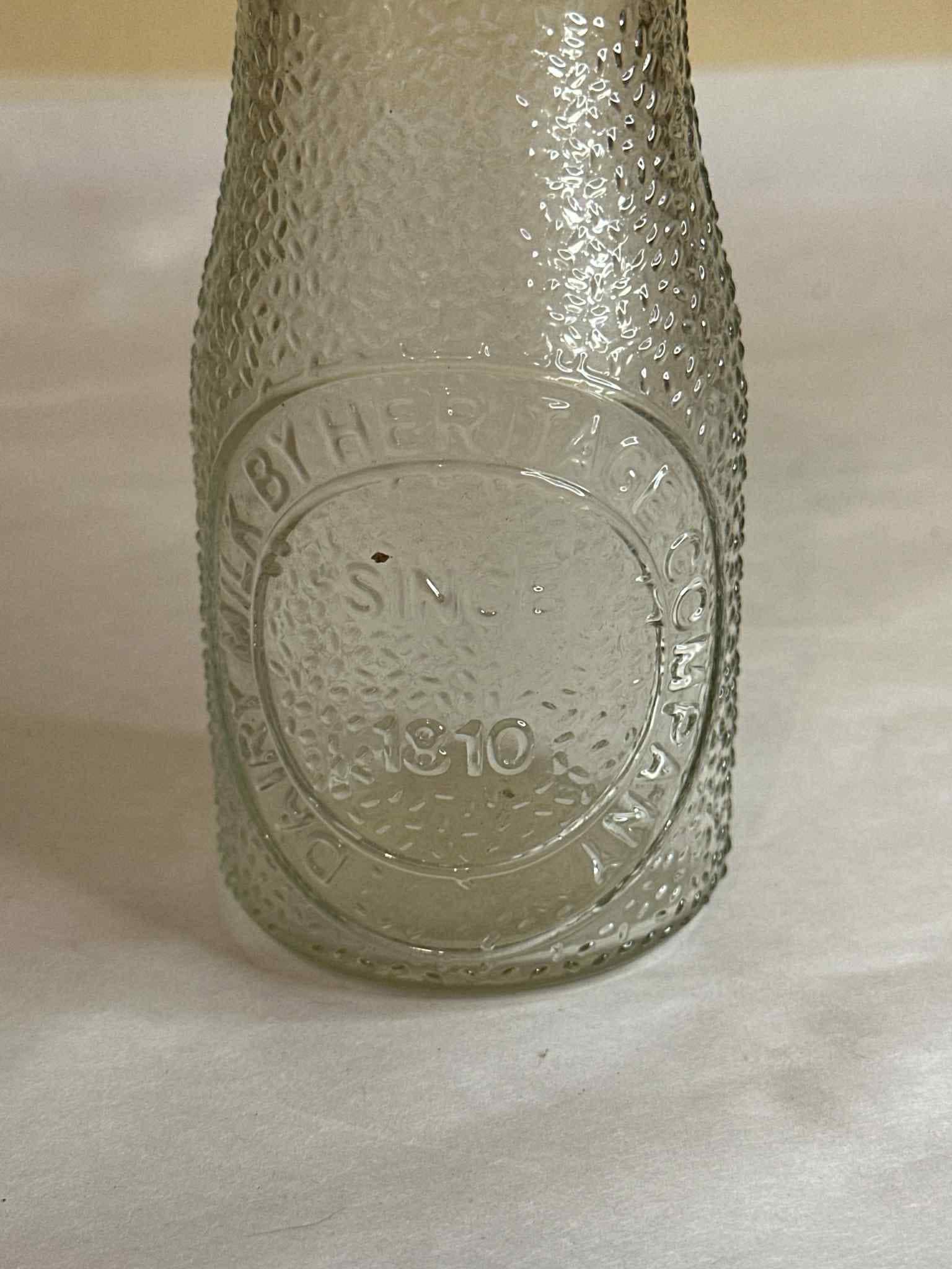 エンボス加工 牛乳瓶 il_fullxfull.7020598222_mbql.jpg