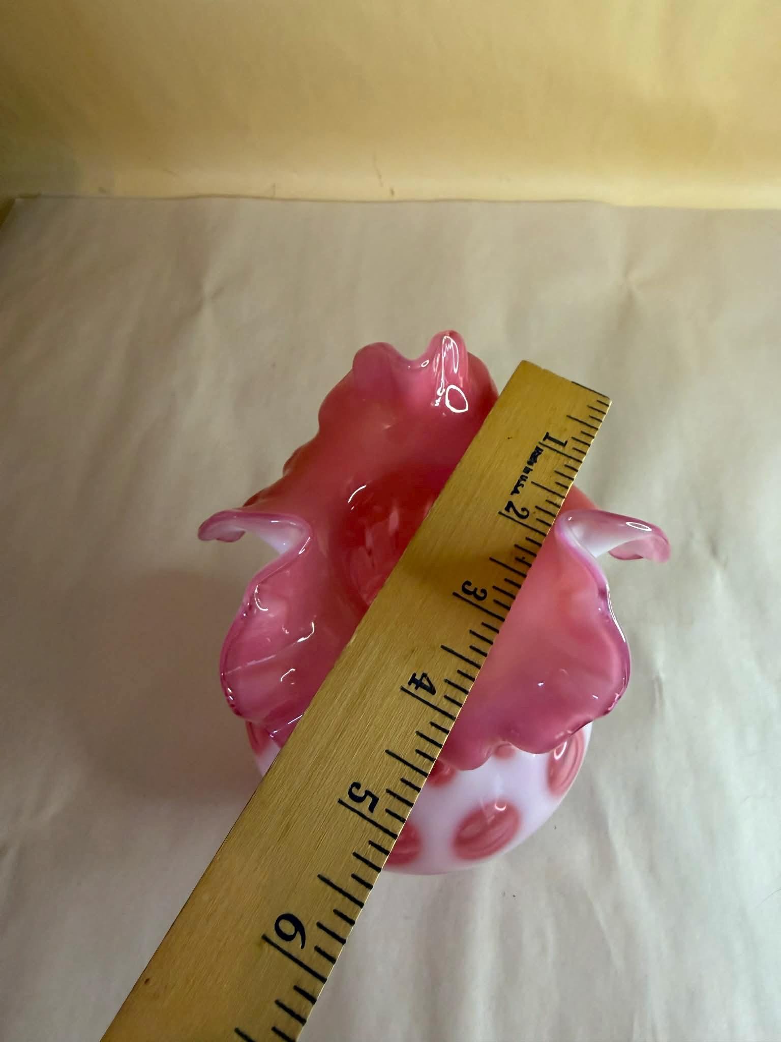Vintage Fenton Art Glass Coin Dot Ruffled Vase - Etsy