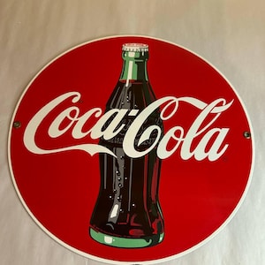 Coca Cola Coke Porslin Emaljerad Andre Rooney Skylt