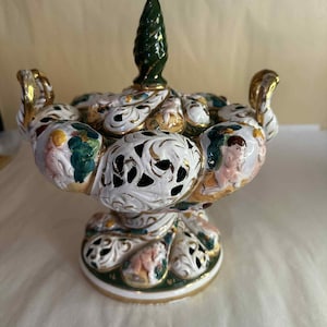 Vintage Capodimonte Retikulierte Fußschale mit Deckel