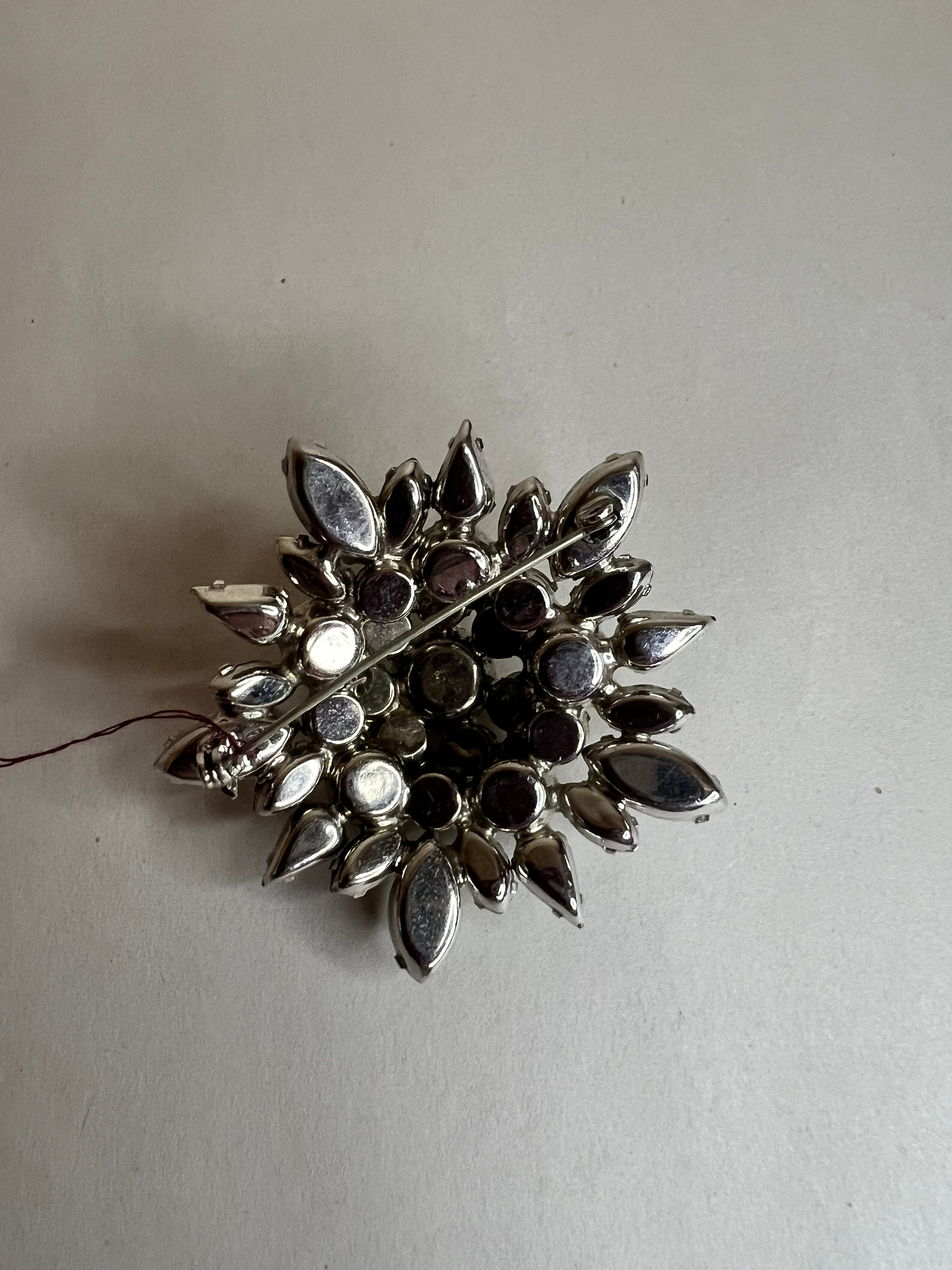 Weiss Snowflake 1950’s Vintage Weiss? Snowflake Crystal Brooch - Etsy