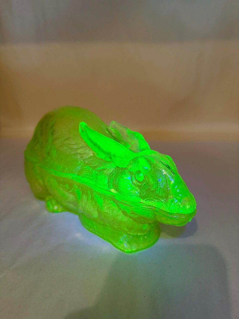 Vintage Imperial Uranium Vaseline Glass Rabbit Large Candy Dish GLOWS ...
