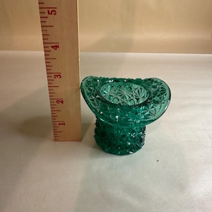 L.E. Smith Daisy and Button Aqua Blue Top Hat Toothpick Holder