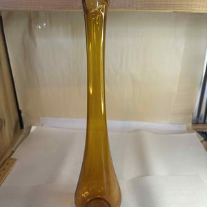 Vintage L.E. Smith Amber Swung Vase