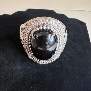 Vintage Whiting and Davis Hemcitite Cabochon Silver Cuff