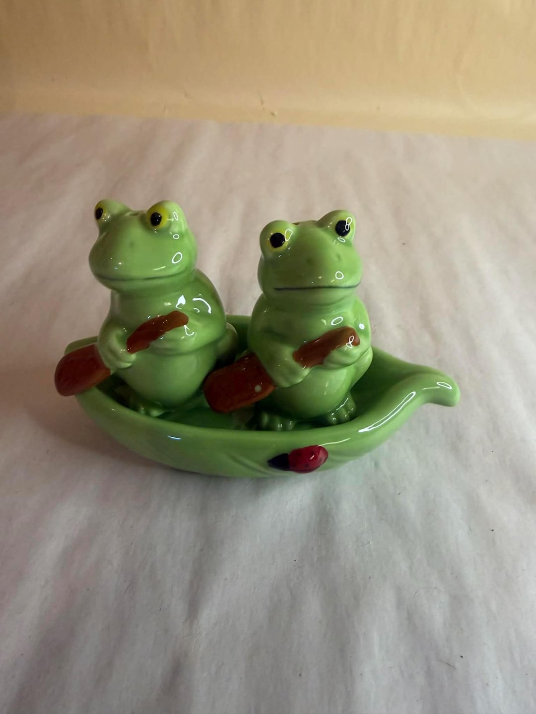 Ceramic Kitschy Frog in Boat Salt and Pepper Shakers Set
