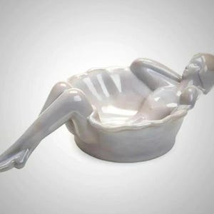 Marble Gray Bathing Beauty Ballerina Soap Dish