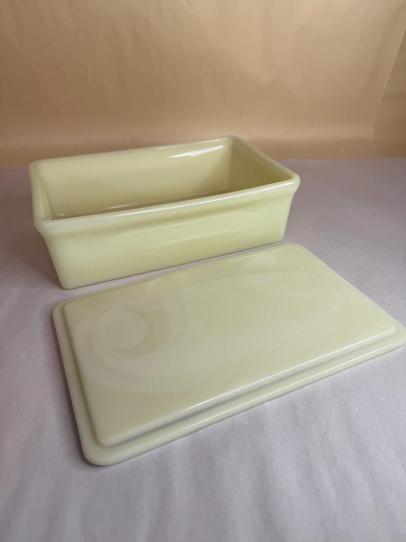 Custard Case Rectangular Vintage Mckee Uranium Vaseline Custard Rectangular Refrigerator Dish - Etsy