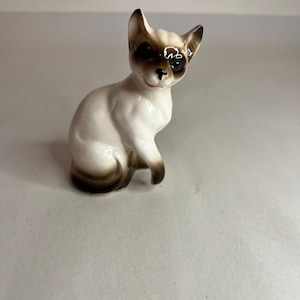 Vintage Japan Siamese Cat Figurine