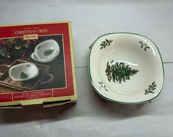 スポードのクリスマスツリー型ソルト＆ペッパーシェーカー - Etsy 日本