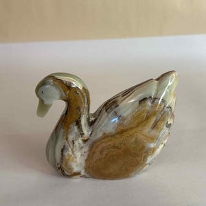 ヴィンテージの手彫り大理石オニキス白鳥 - Etsy 日本