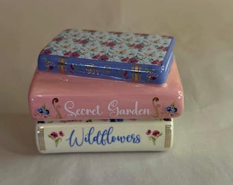 セラミック製積み重ね式本型ソルト＆ペッパーシェーカーセット