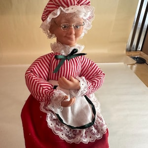 Vintage Holiday Creations Mrs Claus