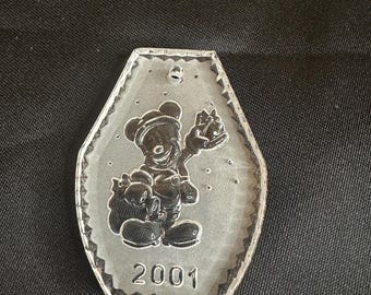 Waterford Crystal Disney Mickey Mouse 2001 Ornament