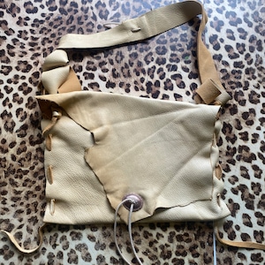 Smoke Deerskin Purse with Concho