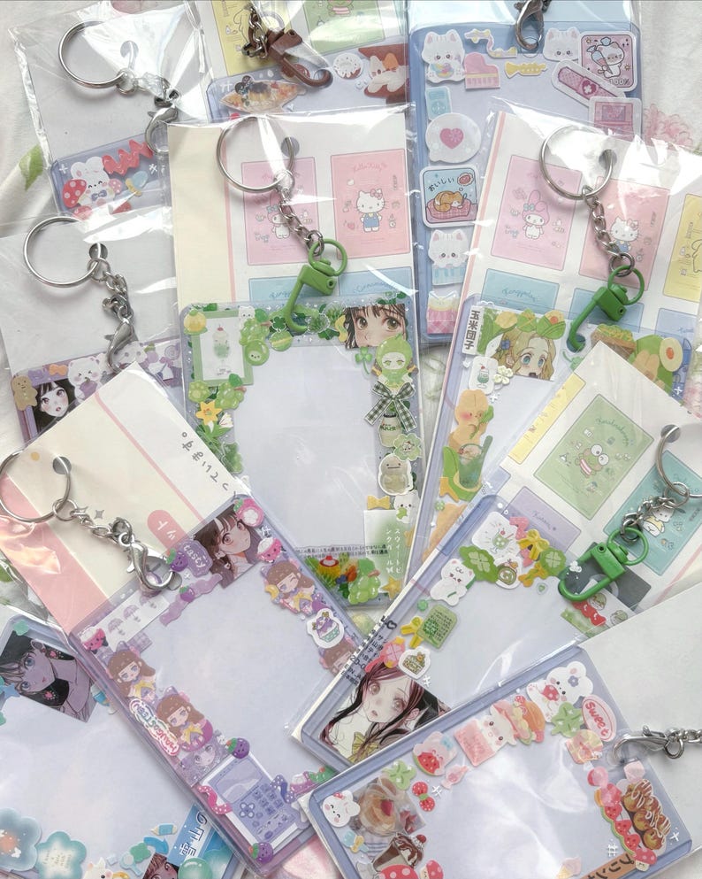 Premade Decorated Toploader Keychains - Etsy