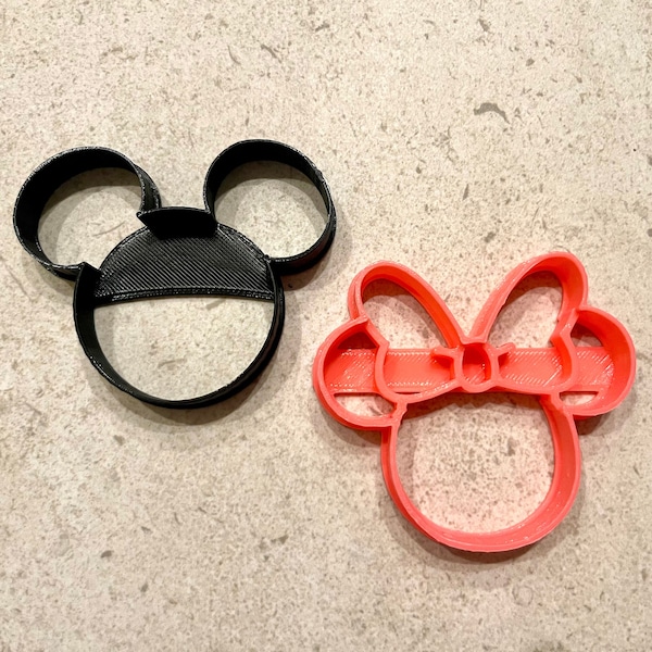 Mickey and Minnie Mouse Cookie Cutter Set