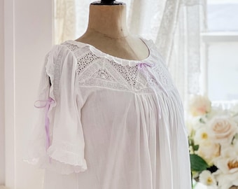 Edwardian White Nightgown Eyelet Lace Trimmed Butterfly Sleeves Size Medium