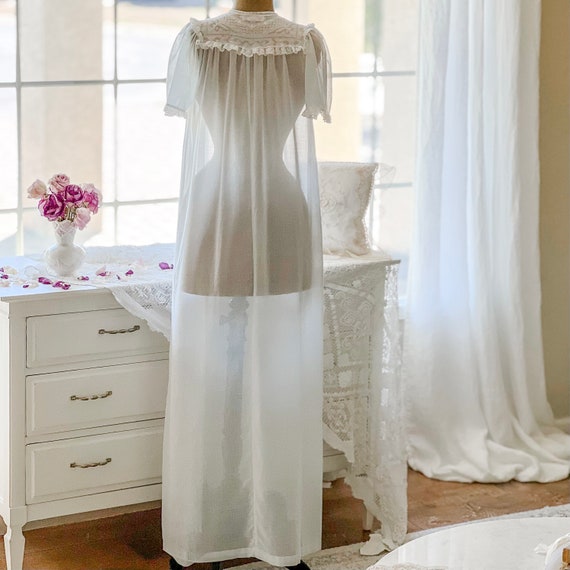 1930s Nightgown With Embroidered Butterflies Vintage … Gem