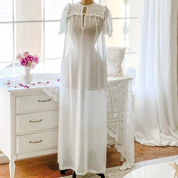 1930s Nightgown With Embroidered Butterflies Vintage … Gem